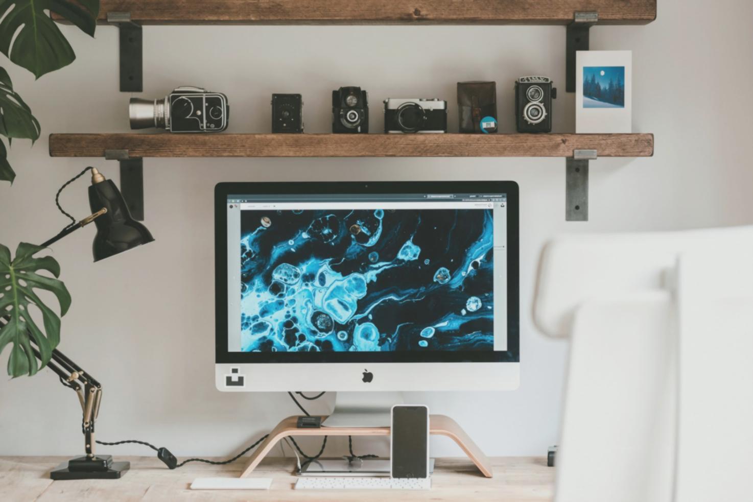 Coach professionista durante una sessione formativa pratica